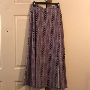 Patterned maxi skirt